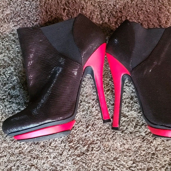 Black & red Platform booties Just Fabulous VIP Exclusive Luxury line sz7.5 - Picture 16 of 16